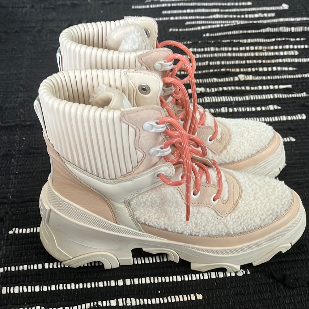 Sherpa brex boots
